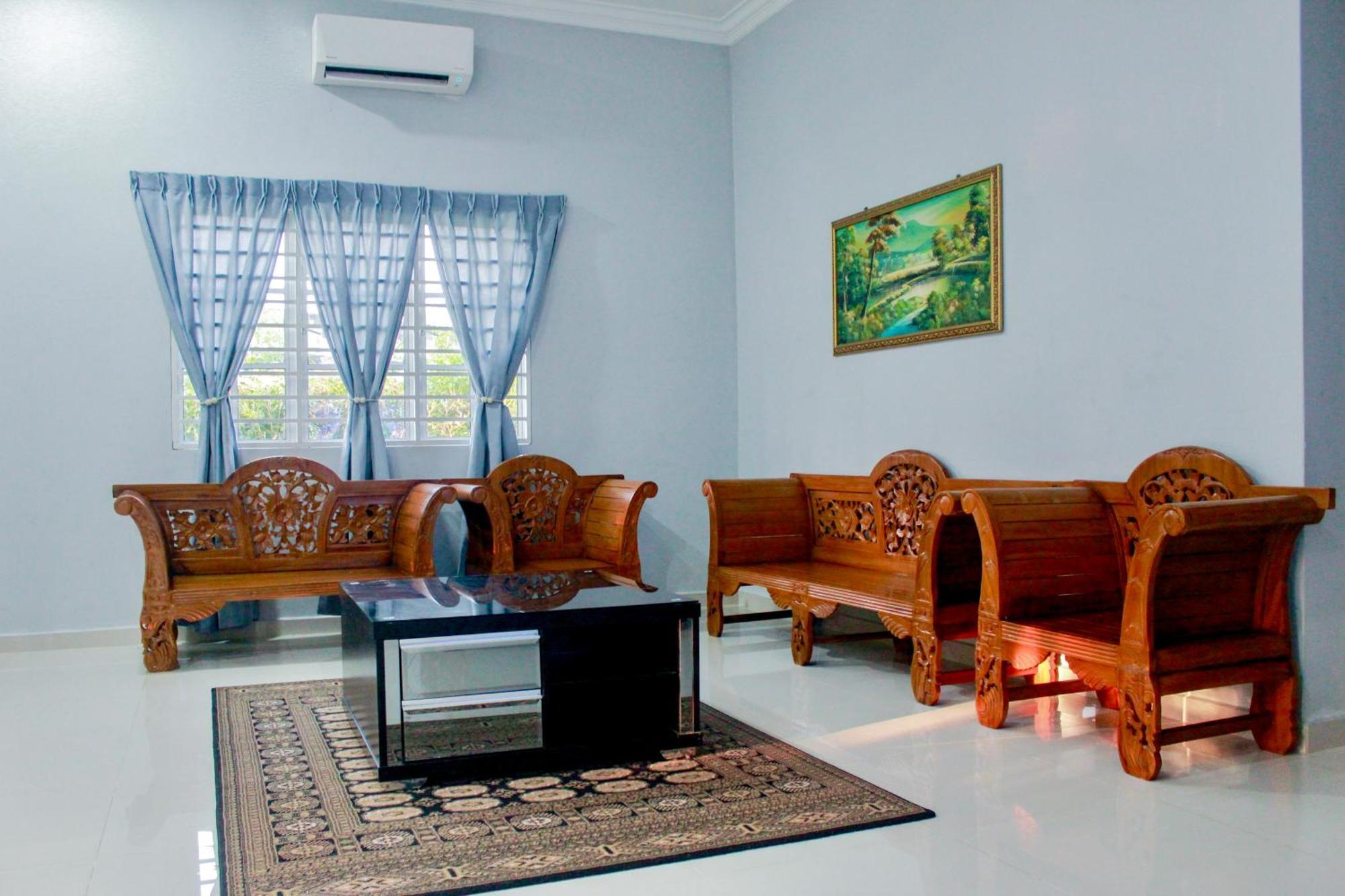 Kundang Villa @ Tasik Biru - 3 Bedrooms Bungalow ラワン エクステリア 写真